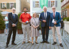 Gruppenbild: Festspiel-Intendant Johannes Kaetzler, Abgeordneter Martin Stümpfig, Gerswid Herrmann, Staatsminister Joachim Herrmann, Feuchtwangens 1. Bürgermeister Patrick Ruh.