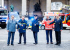 Gruppenfoto von Vertretern der Hilfsorganisationen, Bayerischen Polizei und Feuerwehr