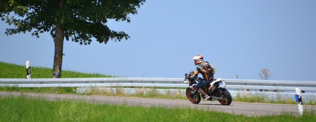 motorradfreundliche Straßenausstattung
